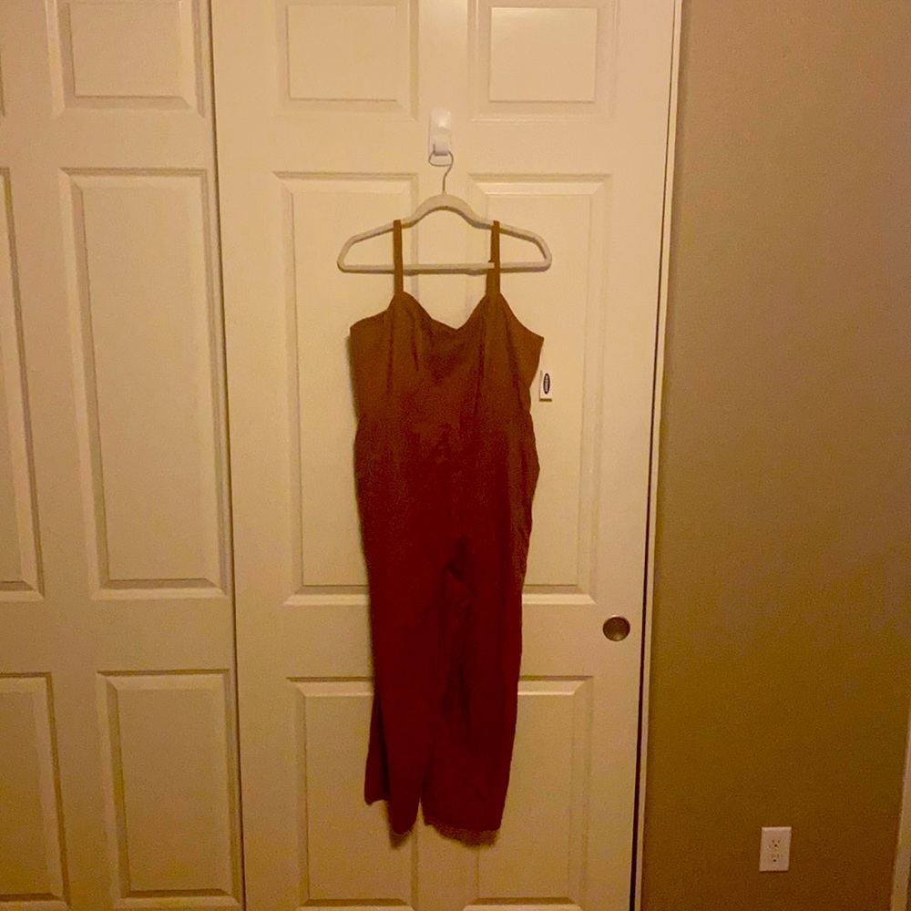 Brown Jumpsuit W/ Pockets.
